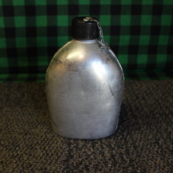 Vintage WWII U.S. Military Canteen with Canvas Cover & Web Belt - Picture 4 of 5